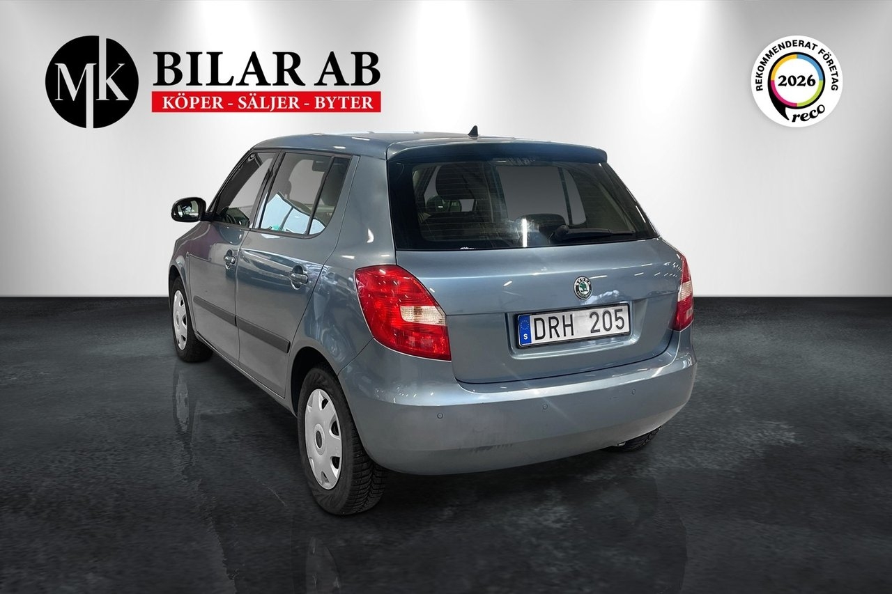 Skoda Fabia 1.6 TDI Elegance Nyservad 2011, bild 6/10