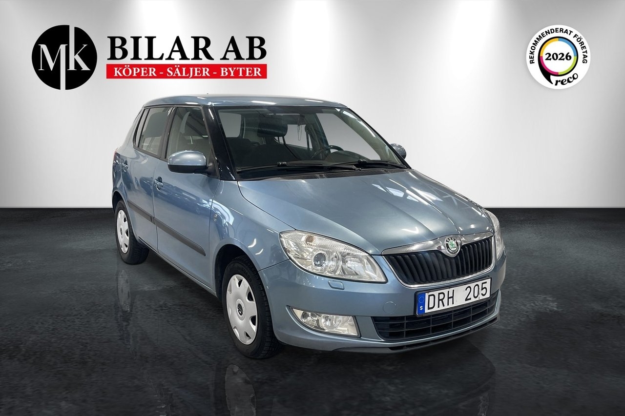 Skoda Fabia 1.6 TDI Elegance Nyservad 2011, bild 3/10