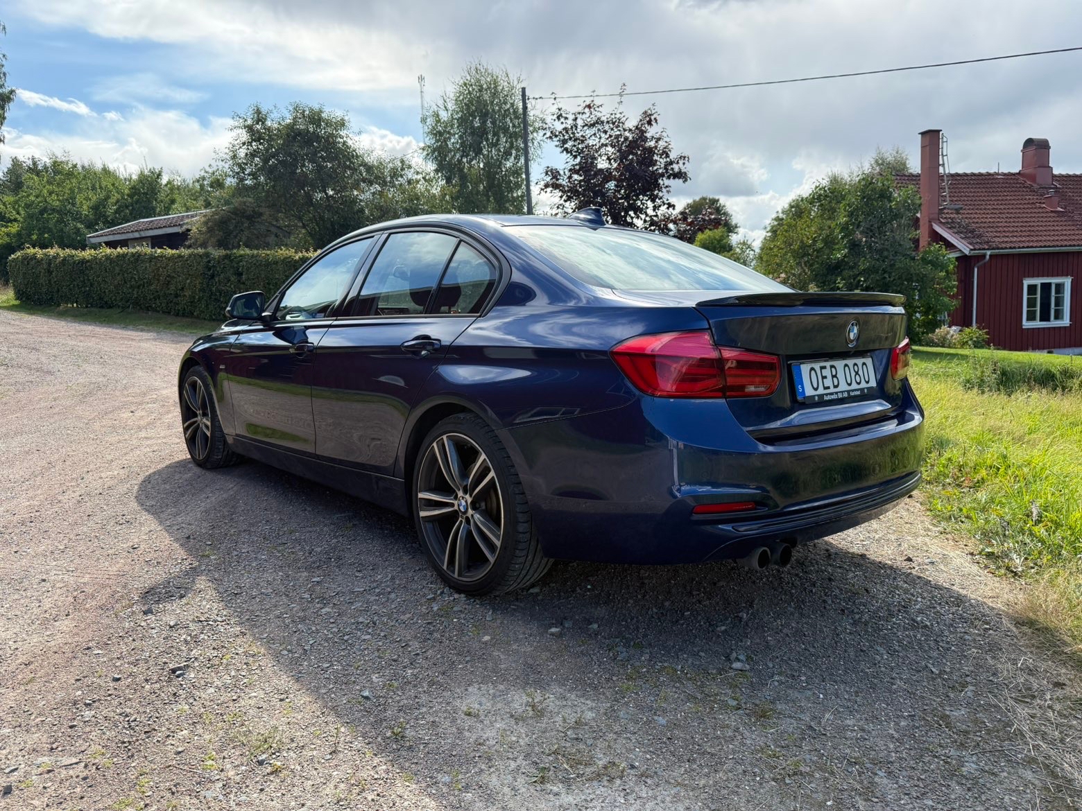 BMW 330 2017, bild 6/16