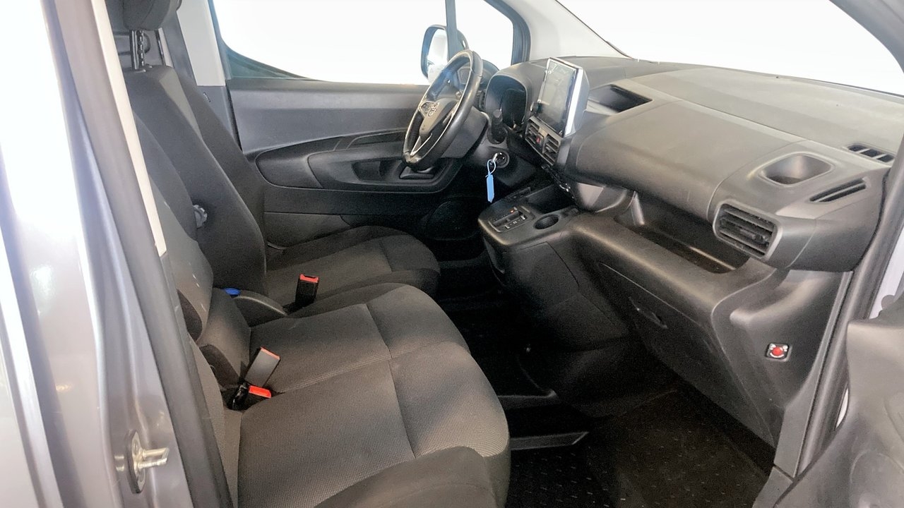 Opel Combo-e CARGO XL 50KWH 136HK 2021, kuva 3/16