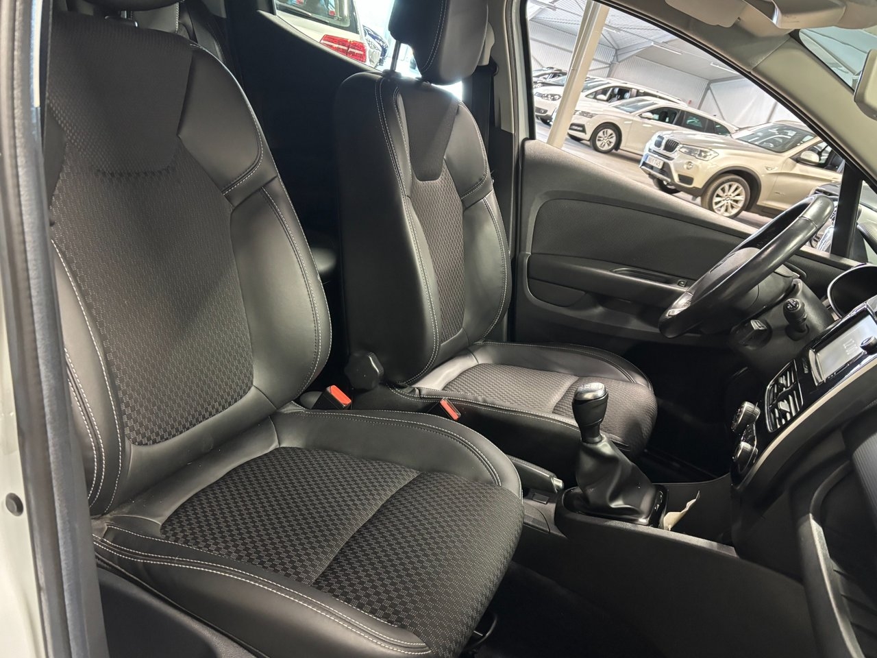 Renault Clio 2019, bild 7/10