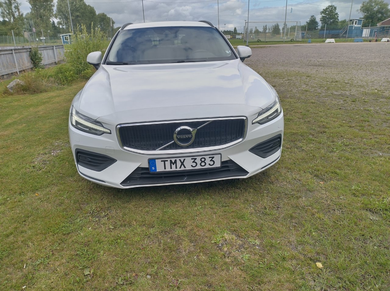 Volvo V60 2022, kuva 2/10