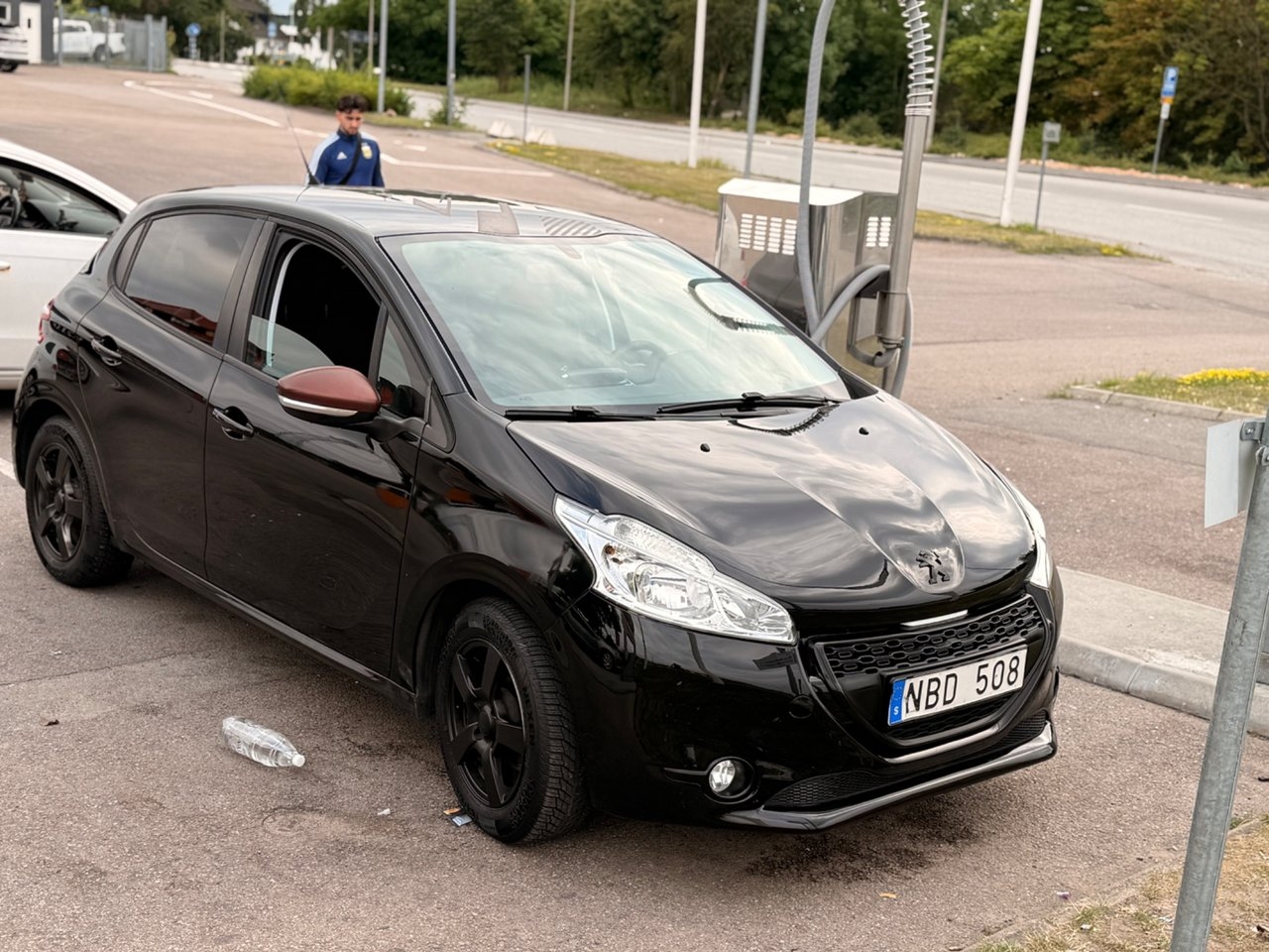 Peugeot 208 5-dörrar 1.2 VTi 2012, bild 2/10