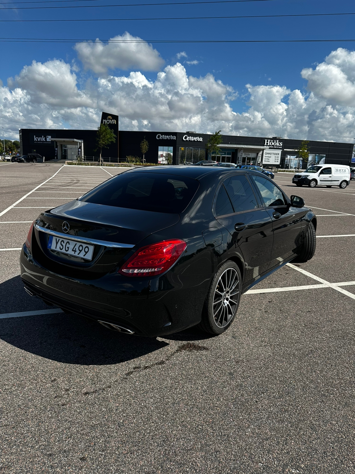 Mercedes-Benz C 300 9G-Tronic 2018, photo 4/10