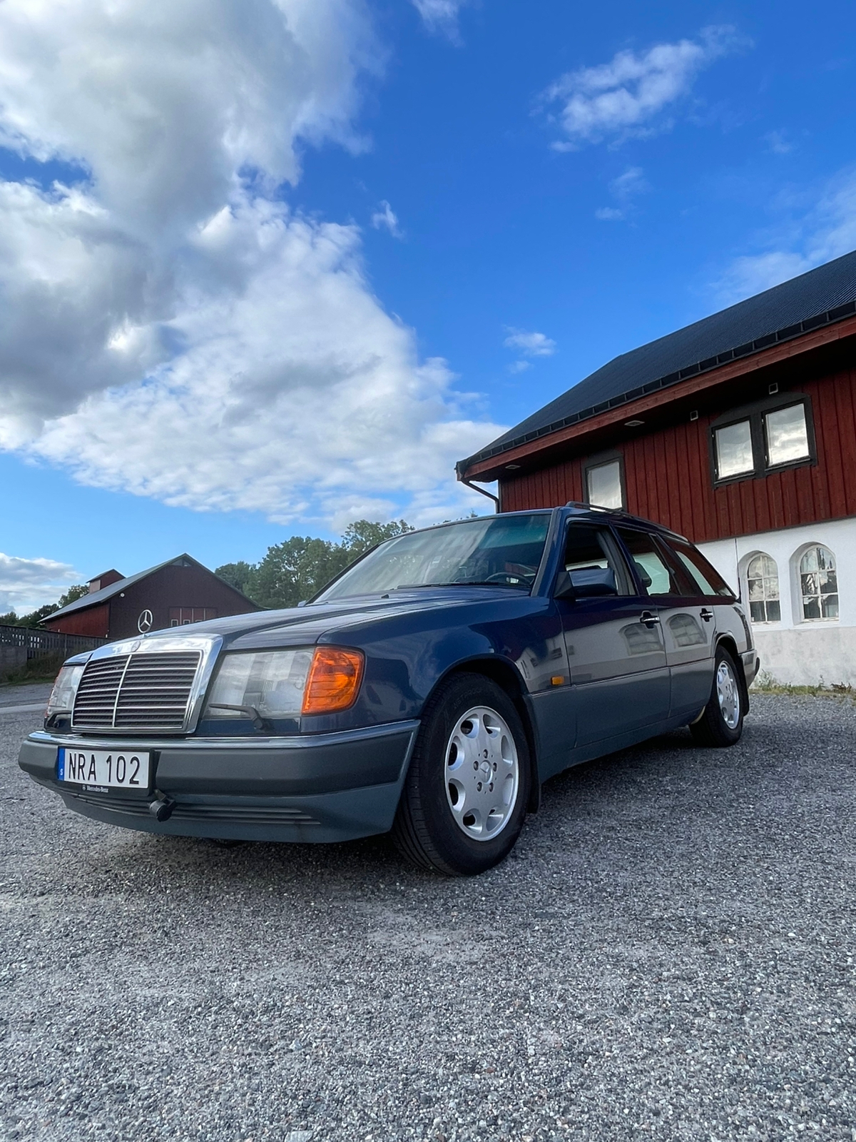 Mercedes-Benz 230