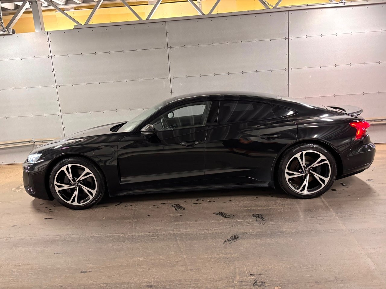 Audi e-tron 2022, bild 4/23