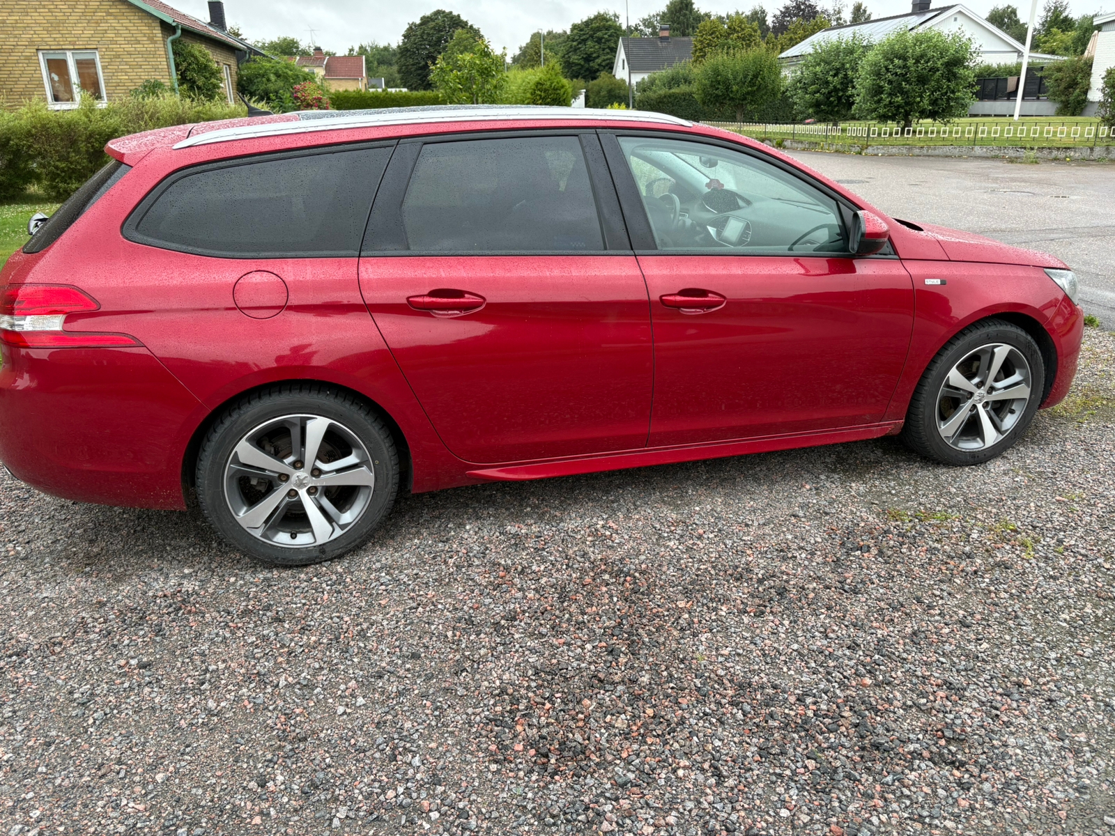 Peugeot 308 SW 1.2 110 Manuell 2017, bild 4/9