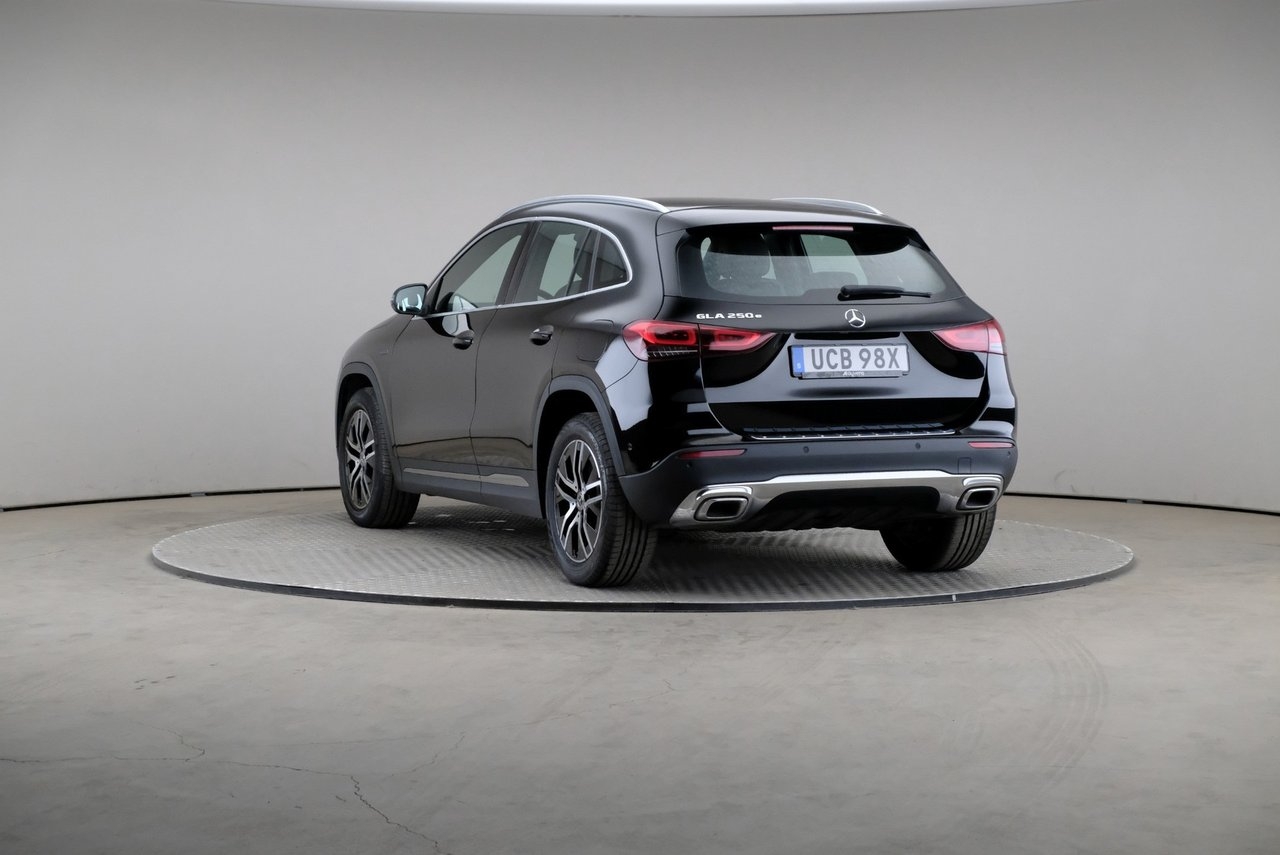 Mercedes-Benz GLA 2021, bild 2/10