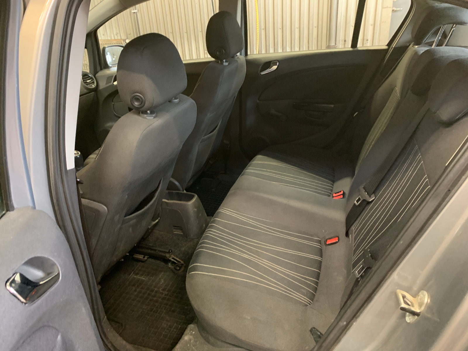 Opel Corsa 5-dörrar 1.2 ecoFLEX Manuell 2010, bild 7/10