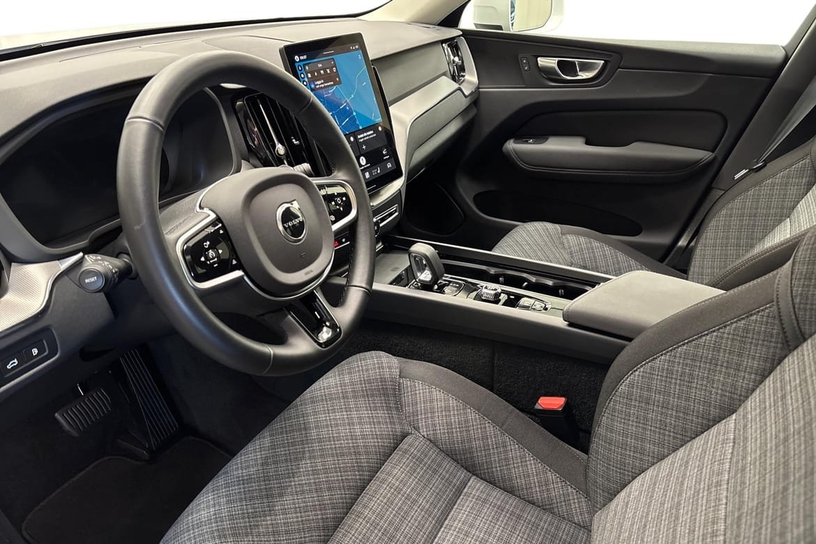Volvo XC60 T6 Core Nordic Edition 2026, bild 7/10