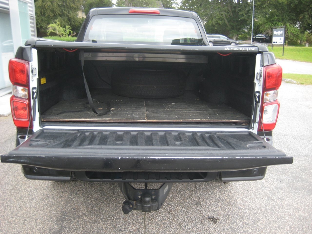 Isuzu Övriga Crew Cab 1.9 CNG 4WD Euro 6 2022, bild 5/10