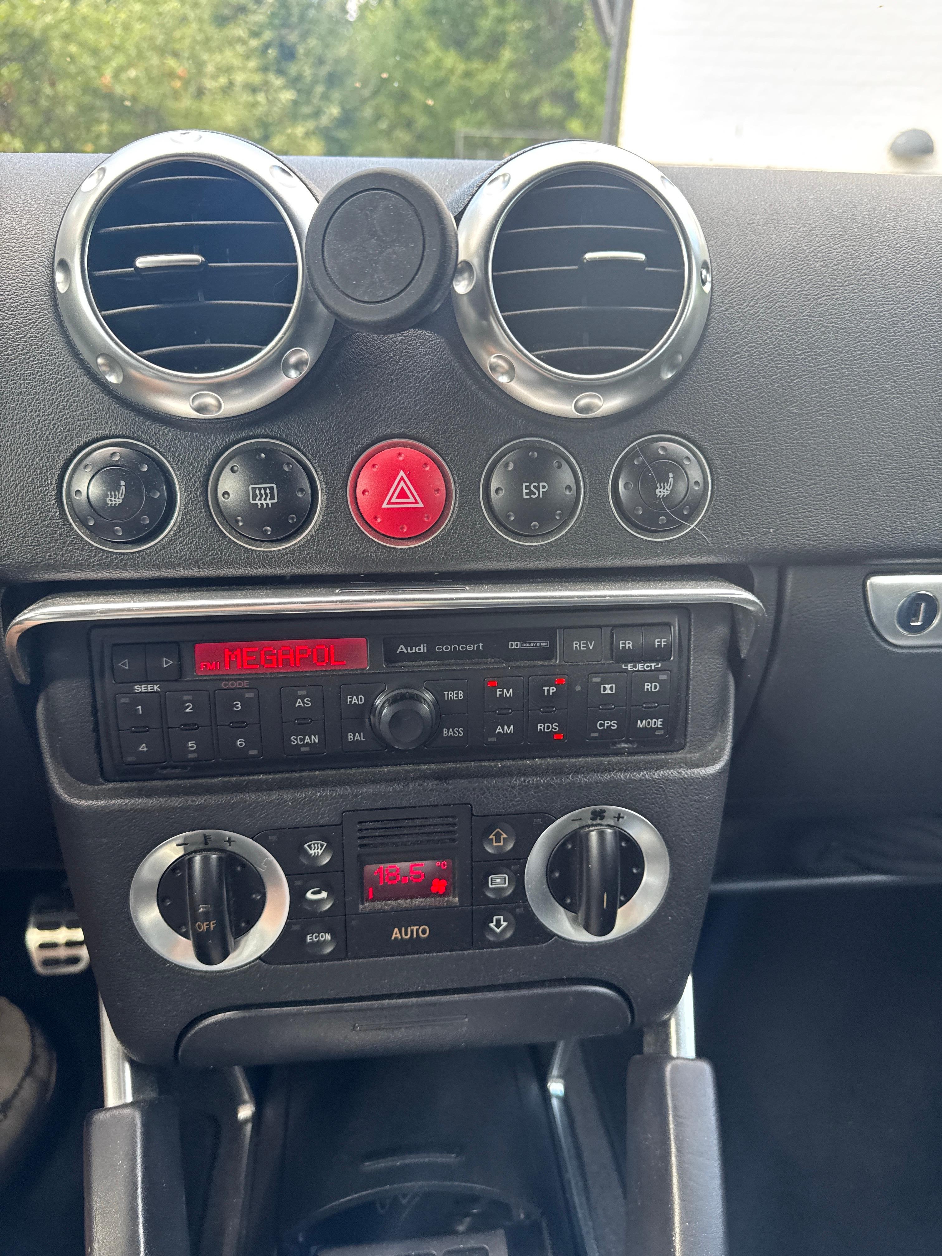 Audi TT Roadster 1.8 T Manuell 2000, bild 6/10