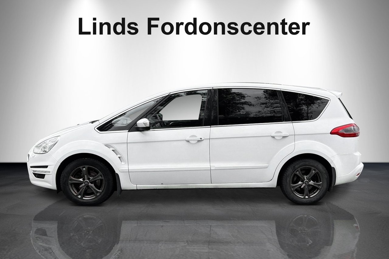 Ford S-MAX 2011, kuva 2/7
