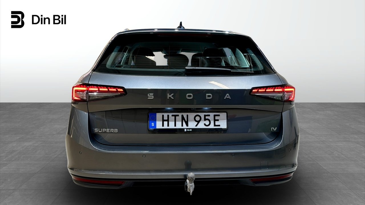 Skoda Superb Combi Selection iV DSG Drag 2025, bild 5/22