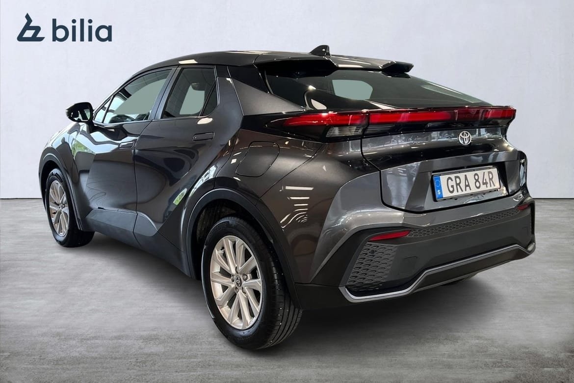 Toyota C-HR 2025, bild 2/10