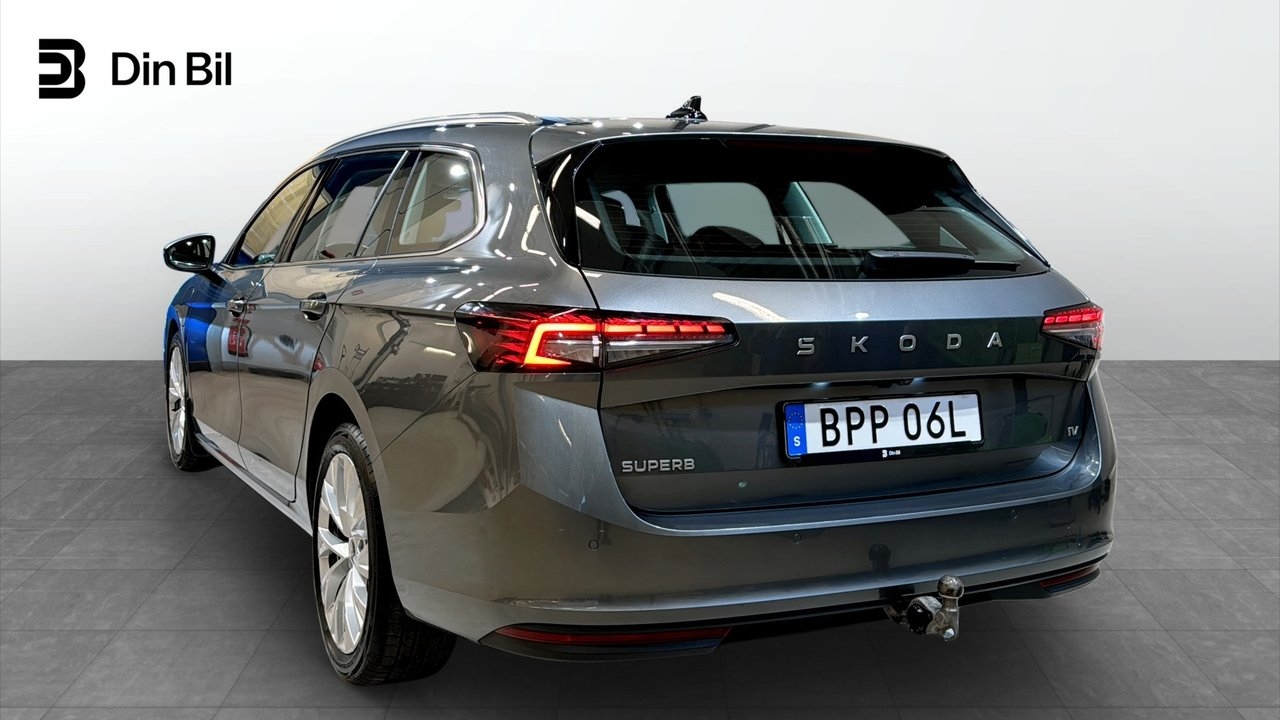 Skoda Superb Combi Selection iV DSG Drag 2025, bild 3/22