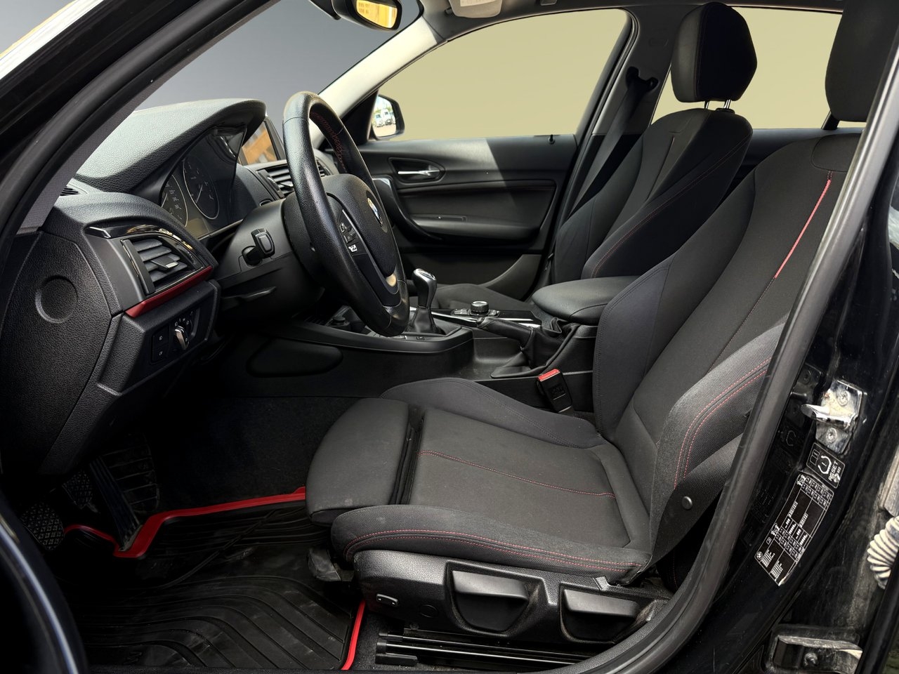 BMW 118 2012, bild 5/8