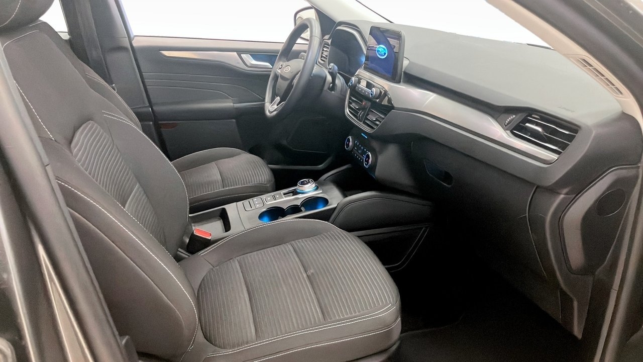 Ford Kuga PLUG-IN HYBRID TITANIUM 2022, bild 3/10