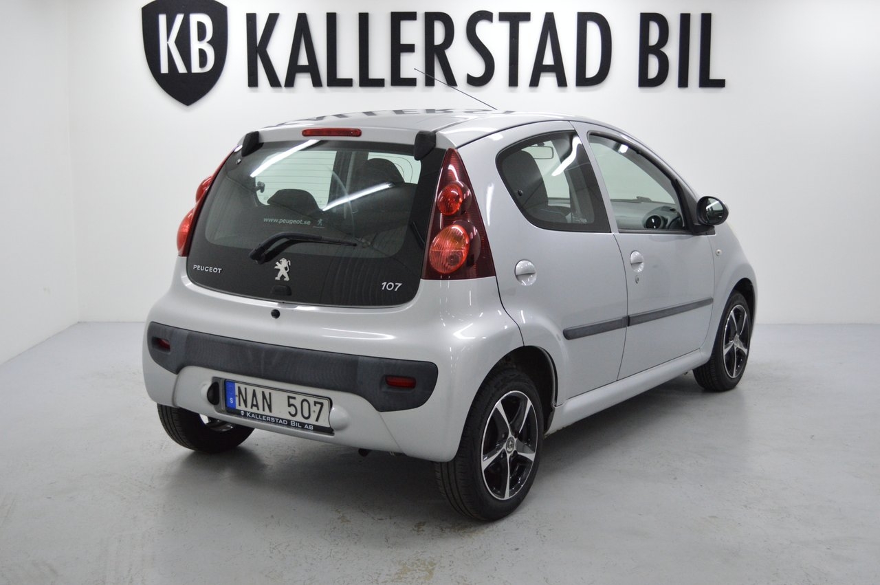 Peugeot 107 1.0 Active 68hk 2012, bild 3/10