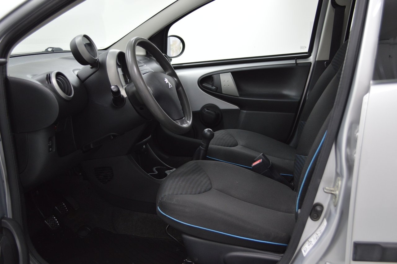 Peugeot 107 1.0 Active 68hk 2012, bild 6/10