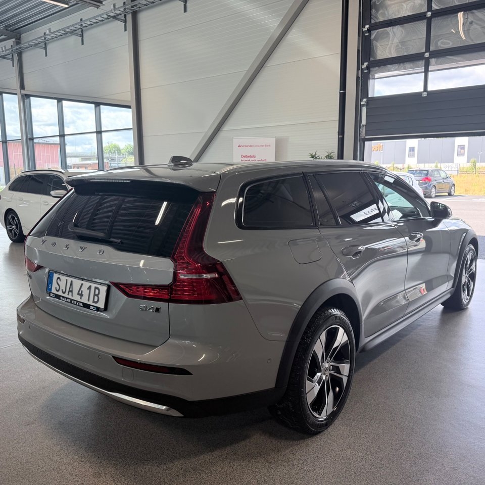 Volvo V60 Cross Country 2024, kuva 3/20