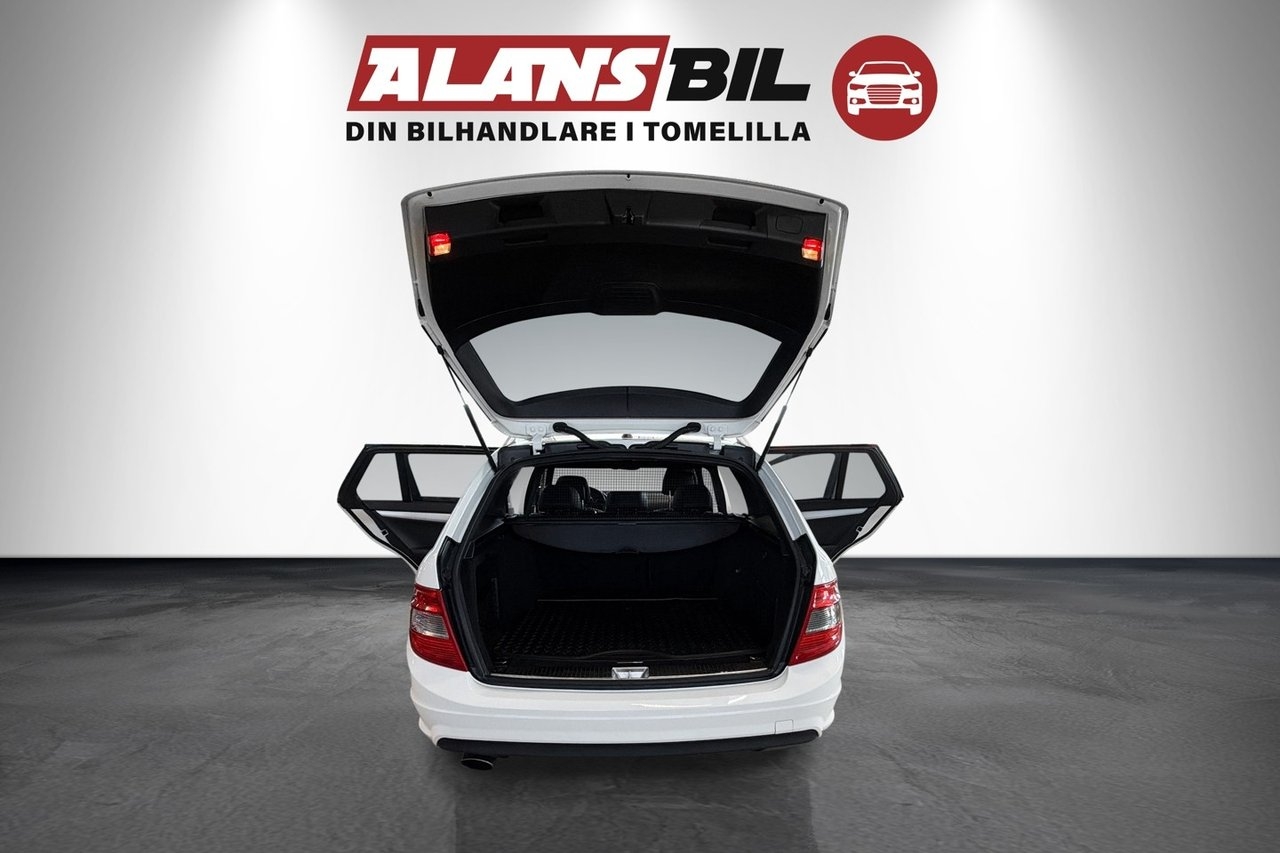 Mercedes-Benz C 2011, photo 6/9