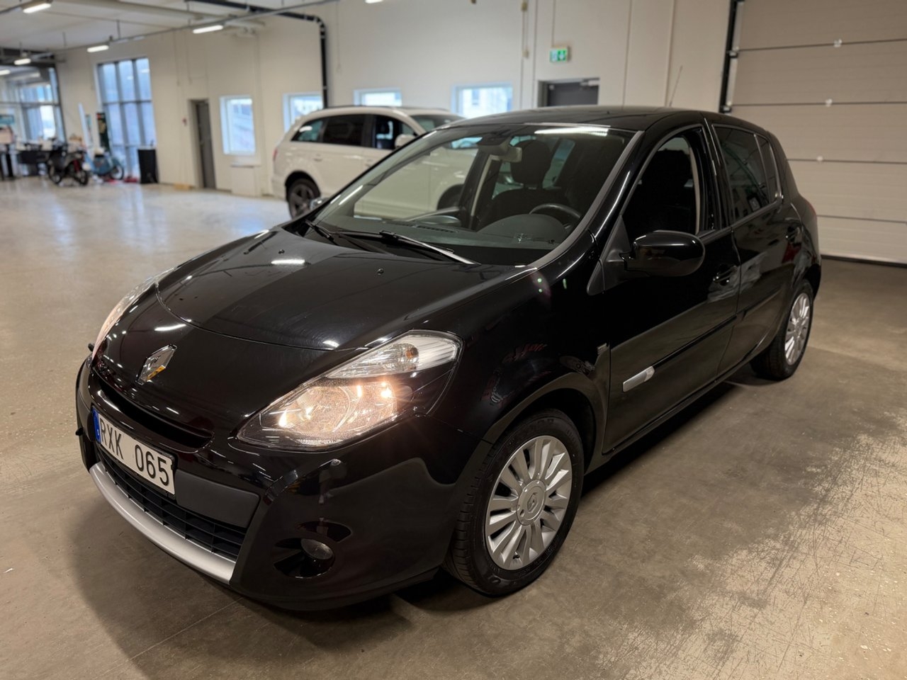 Renault Clio 5-dörrars Halvkombi 1.2 2013, bild 7/10