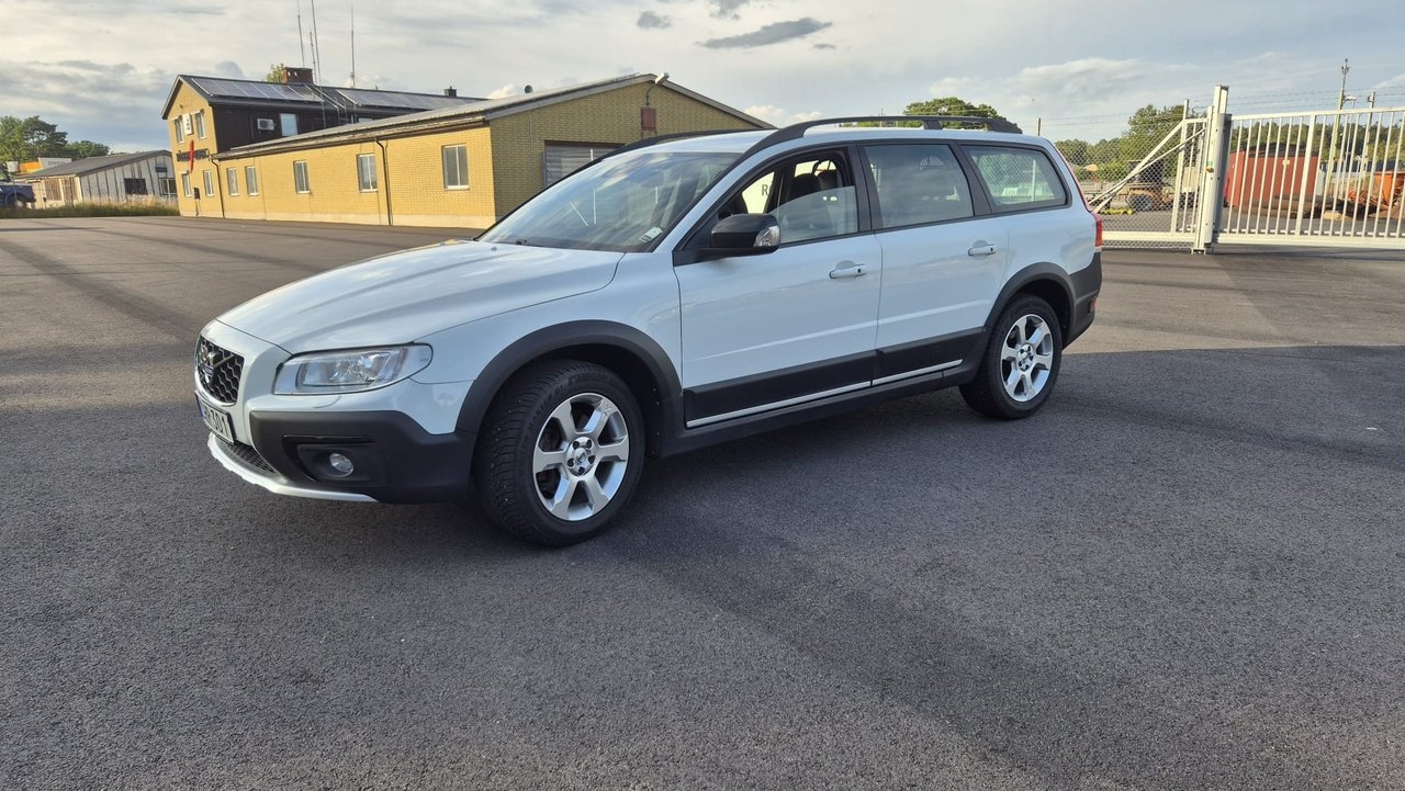 Volvo XC70 2016, photo 3/10
