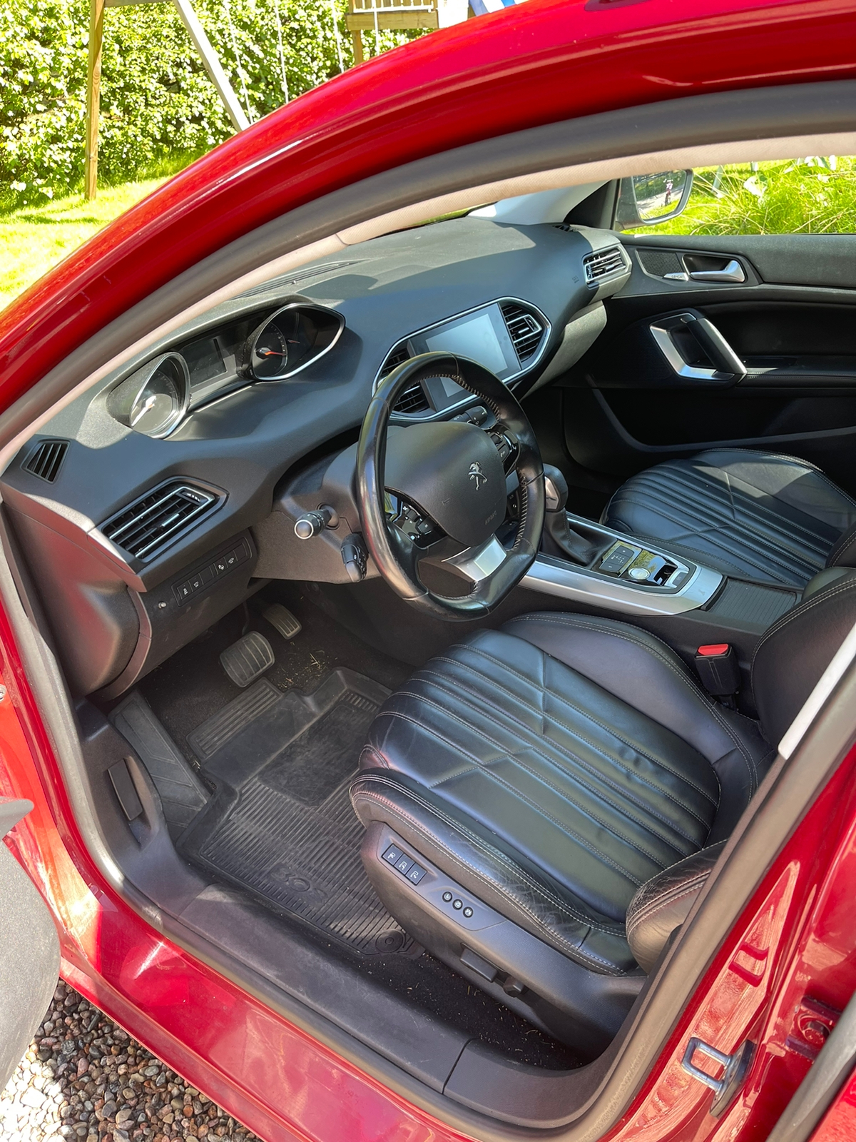 Peugeot 308 SW 1.6 BlueHDi 120 8v EAT 2016, bild 4/9