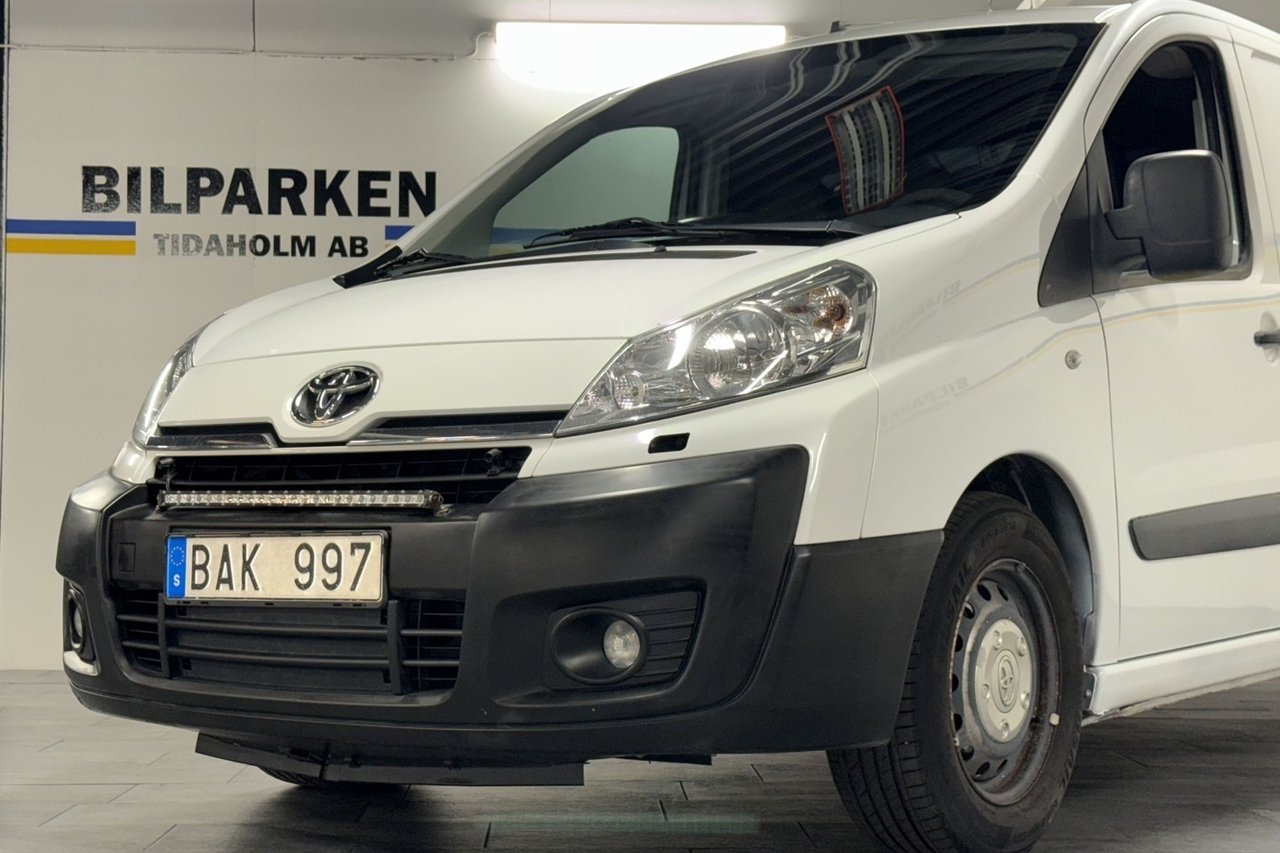 Toyota Proace Skåpbil 2.0 D-4D Euro 5 2013, bild 2/10