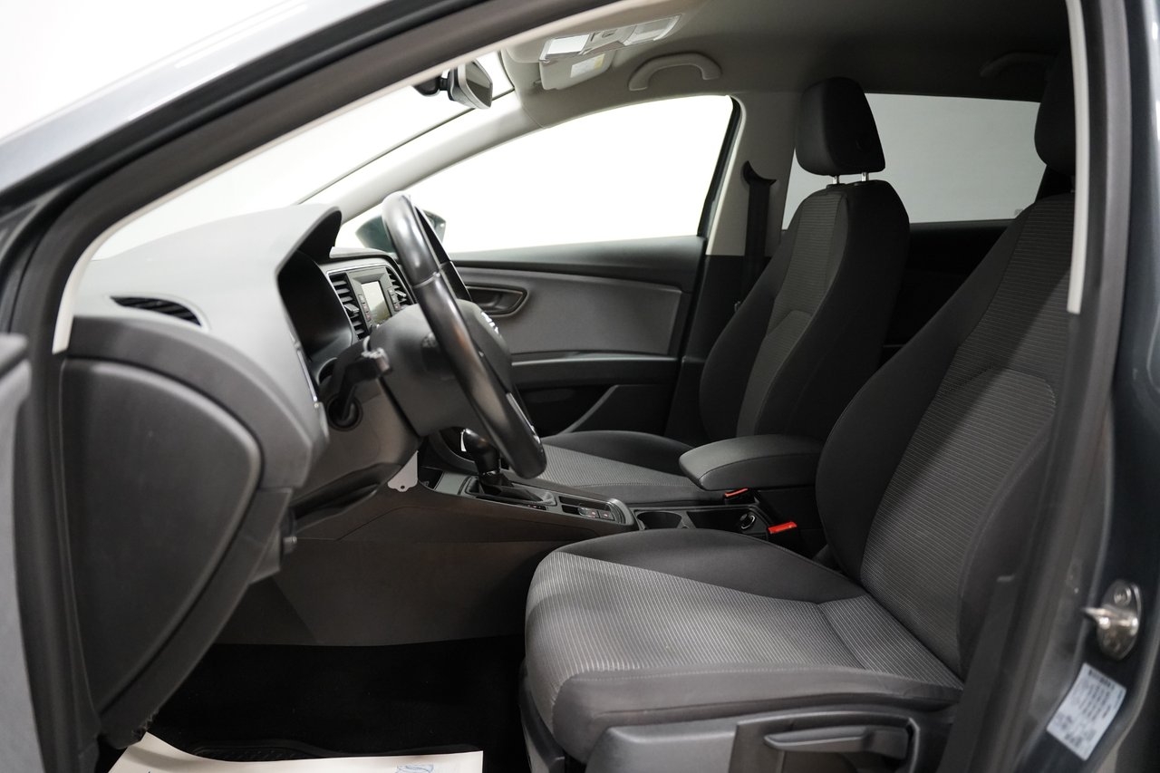 Seat Leon 2018, photo 7/10