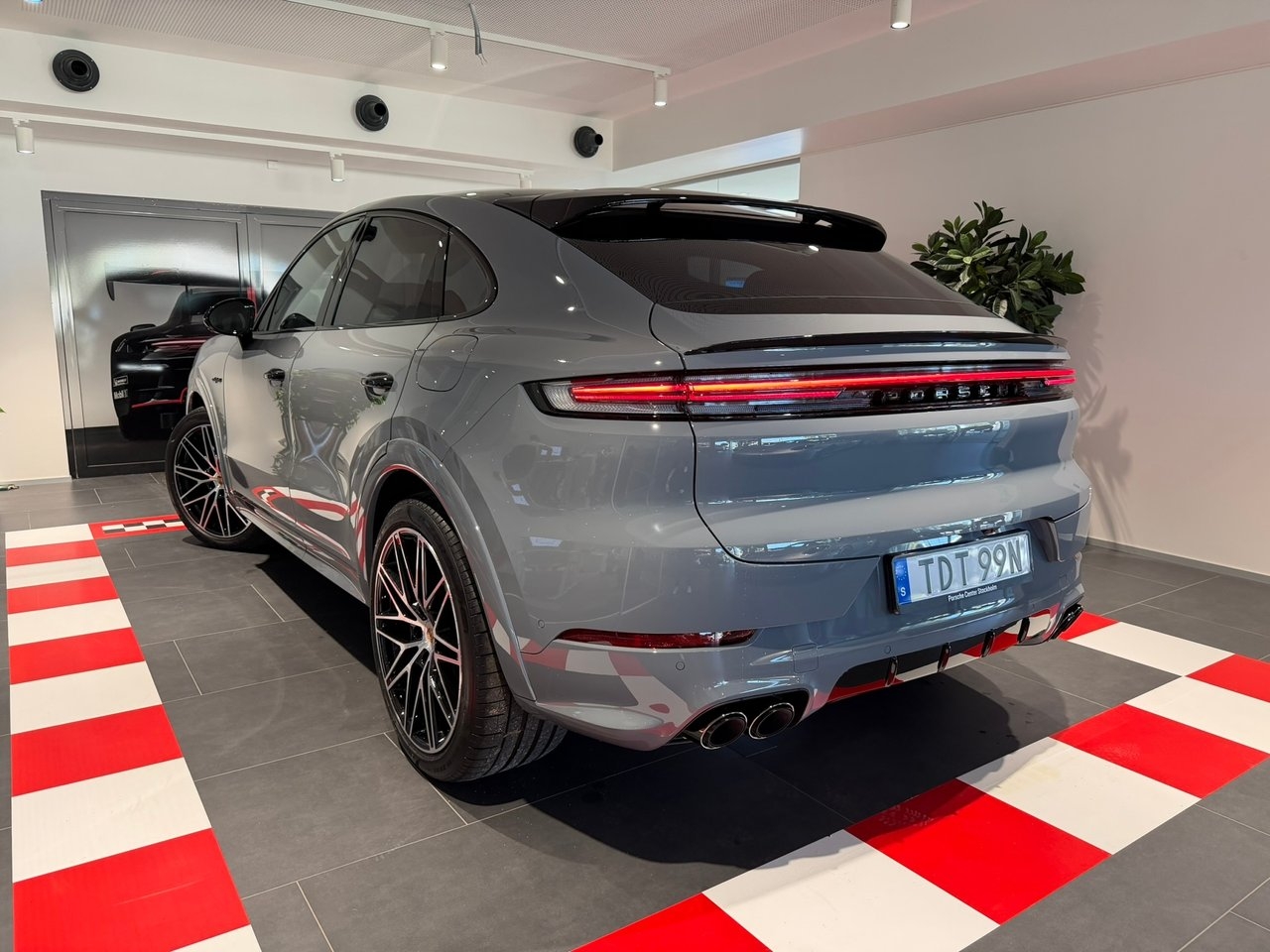 Porsche Cayenne 2026, bild 2/22