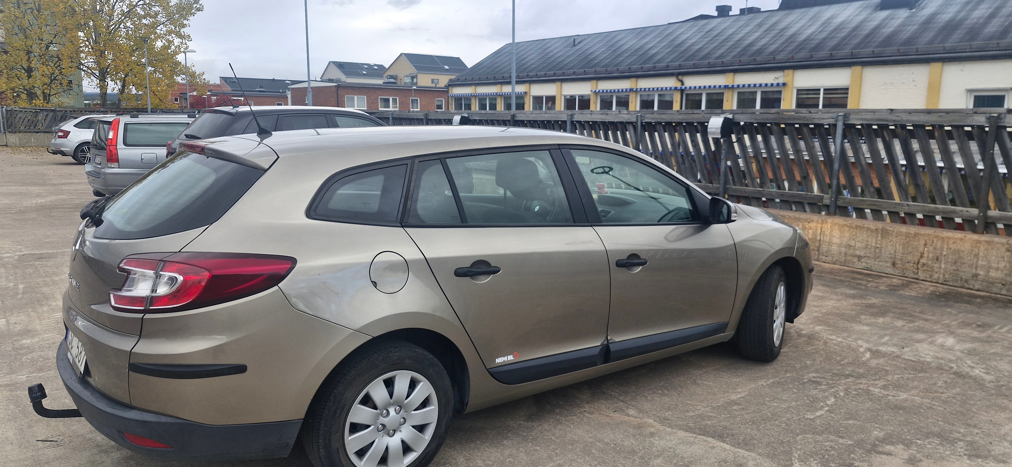 Renault Megane 2010, kuva 2/7
