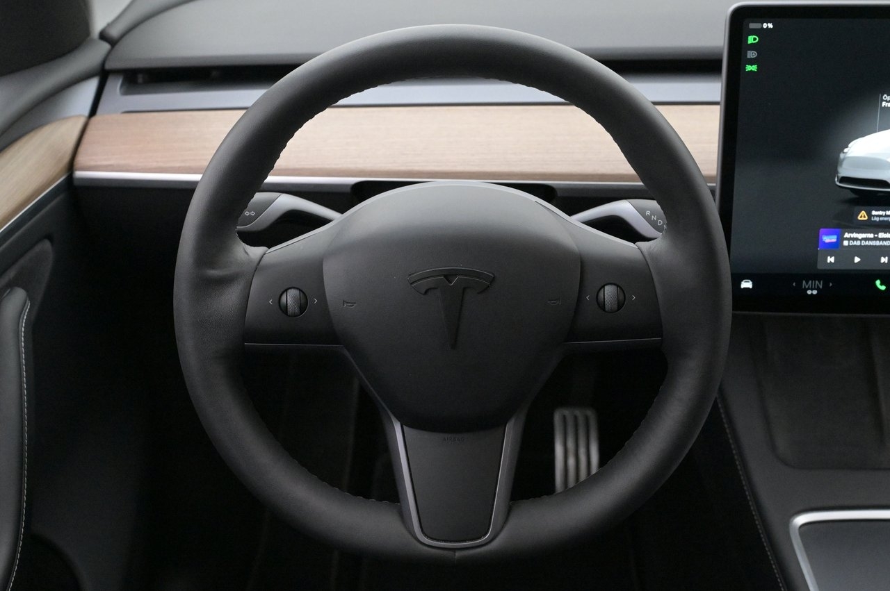 Tesla Model Y Performance Autopilot 2024, bild 7/27