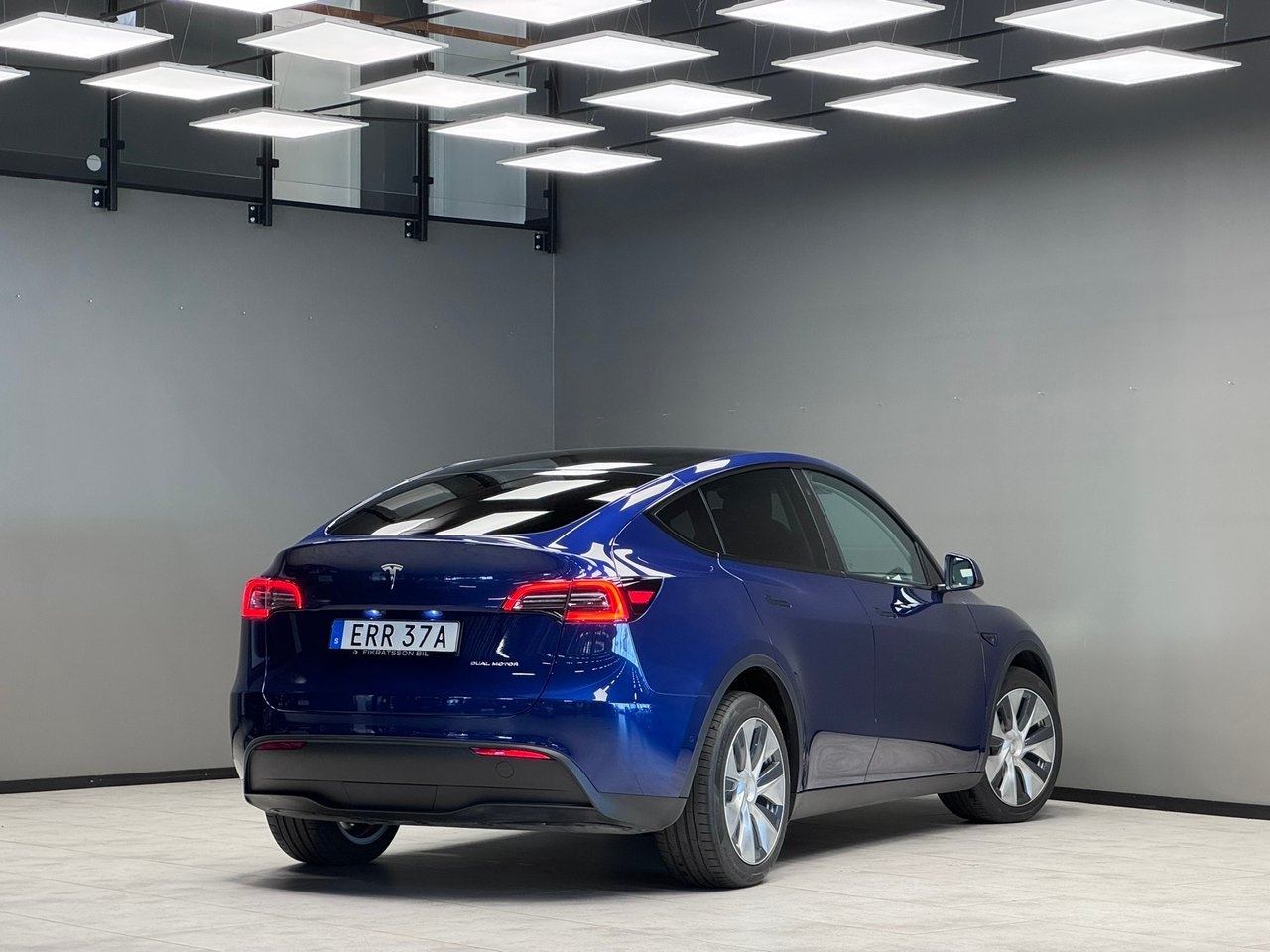 Tesla Model Y Long Range AWD / Värmare 2022, bild 2/10