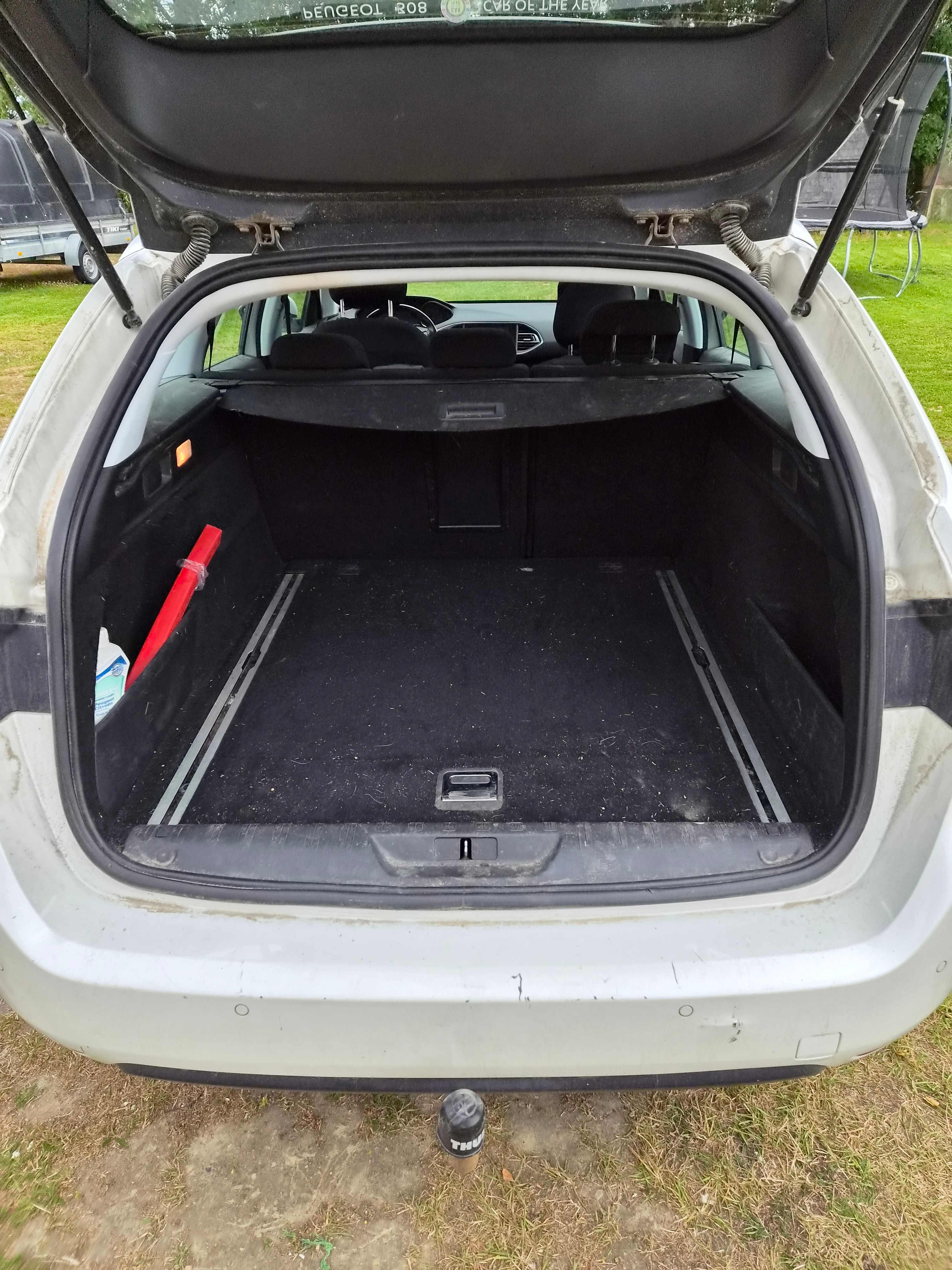 Peugeot 308 SW 1.6 e-HDi 115 FAP Manuell 2014, bild 4/9