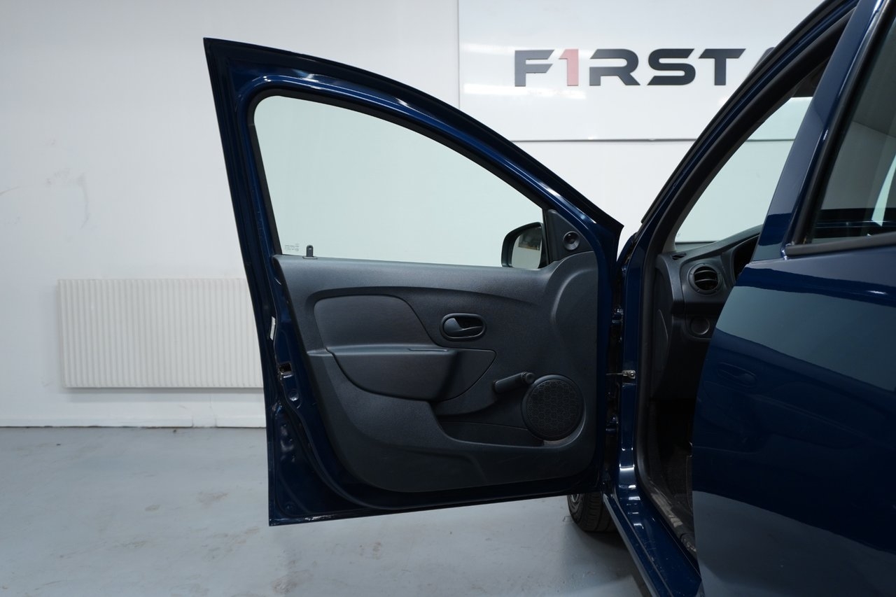 Dacia Sandero 2016, kuva 6/21