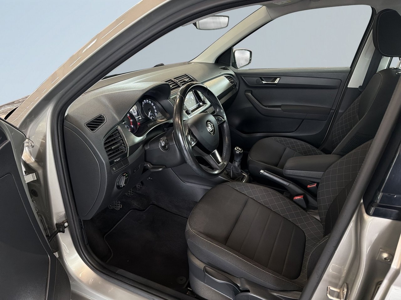 Skoda Fabia 1.0 TSI Style S&V-hjul 2018, bild 7/10