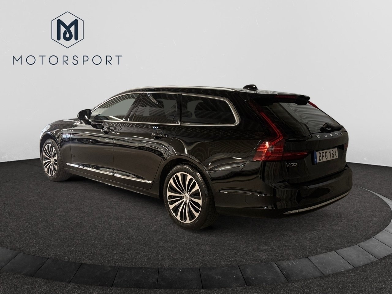Volvo V90 2023, photo 6/19