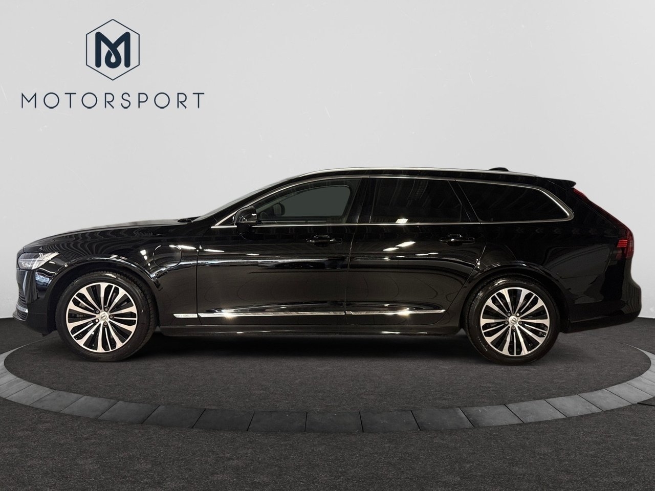 Volvo V90 2023, photo 4/19