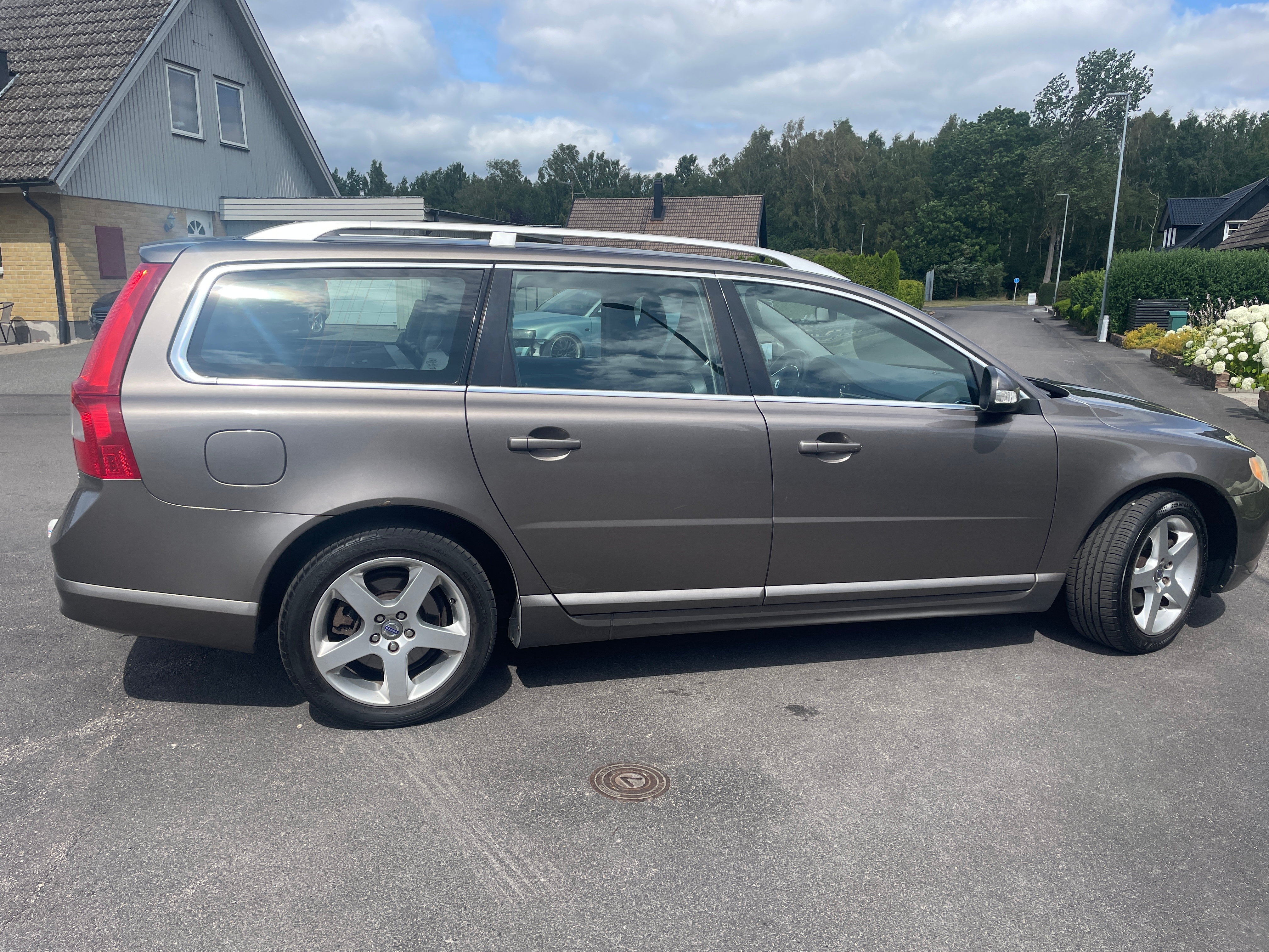 Volvo V70 2.4D Manuell 2010, kuva 3/13
