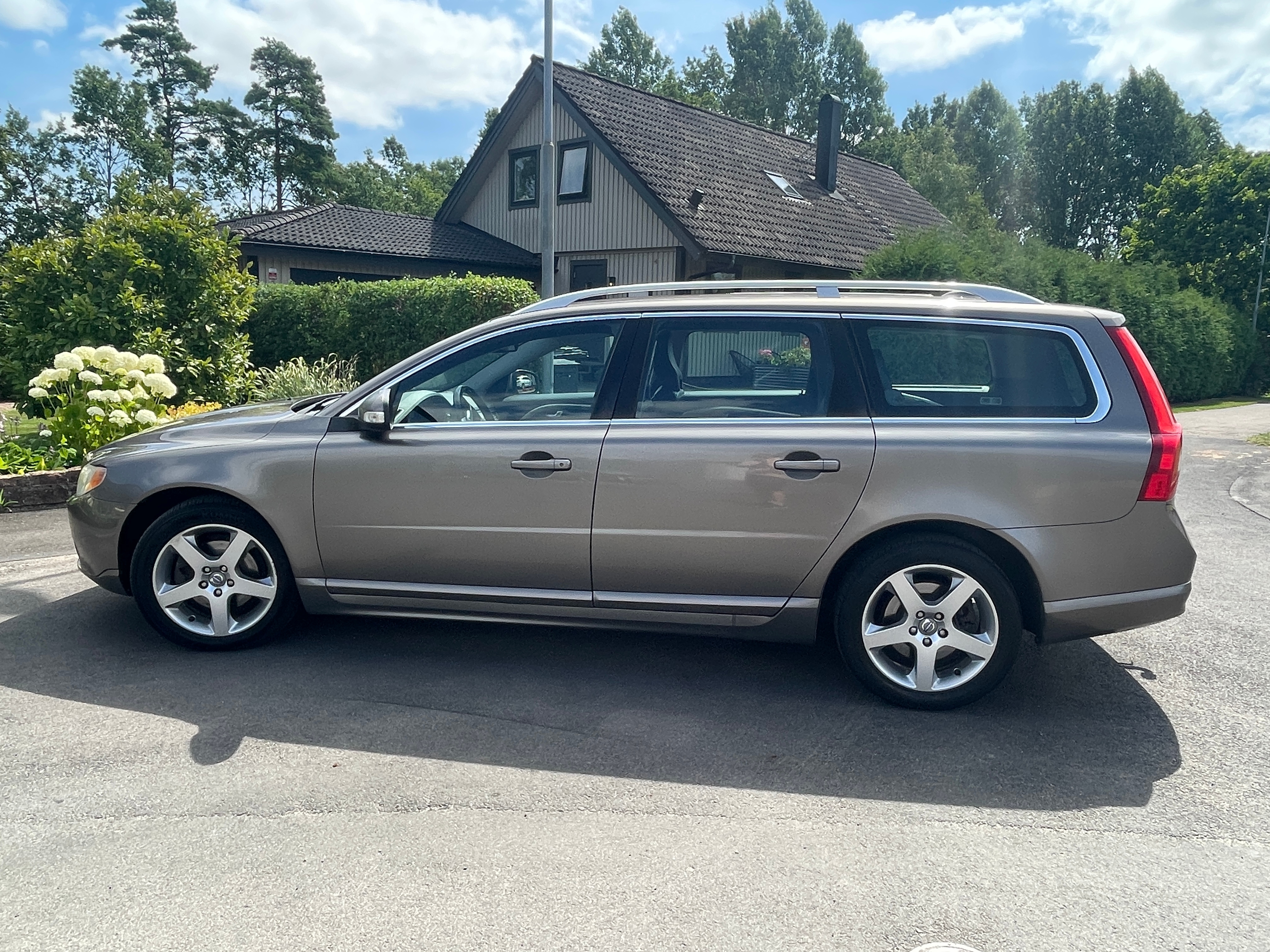 Volvo V70 2.4D Manuell 2010, kuva 5/13