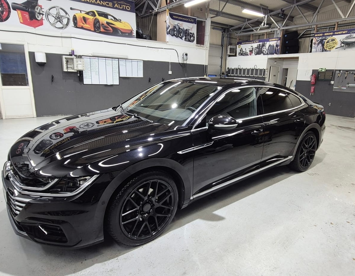 Volkswagen Arteon 2019, bild 2/7
