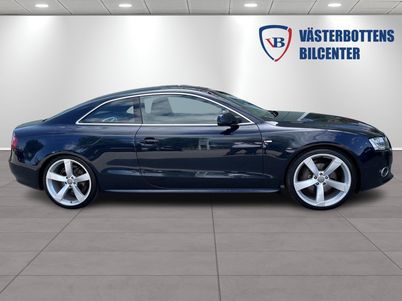 Audi A5 2011, bild 2/10