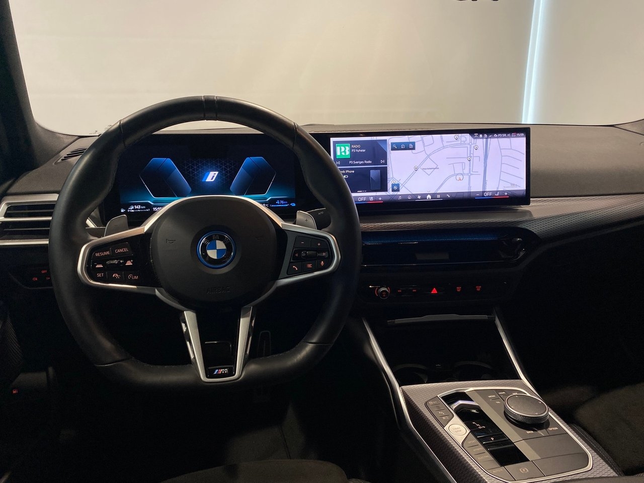 BMW 330 e Parkeringsassistans Drag 2025, bild 5/10