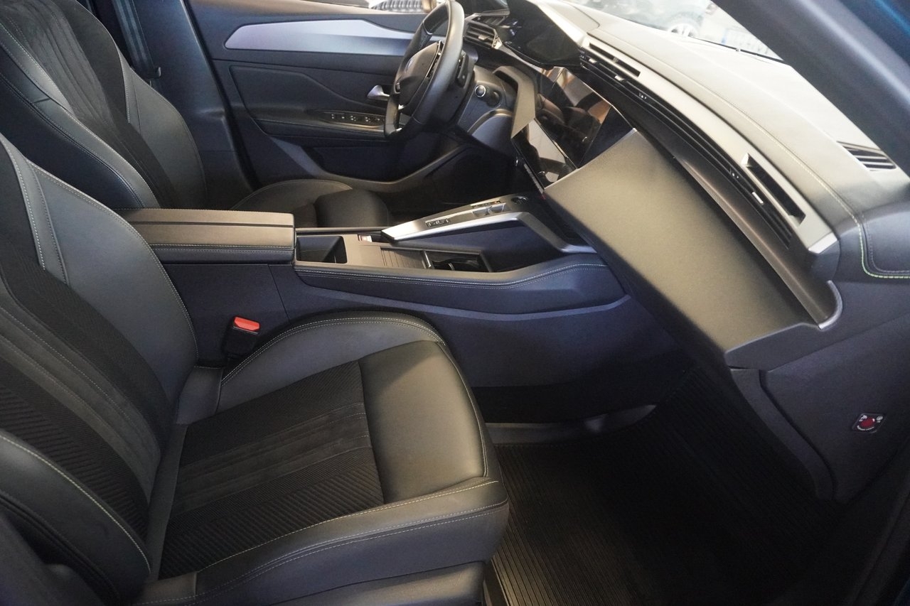Peugeot 408 1.2 PureTech 130 EAT Euro 6 2024, photo 7/9