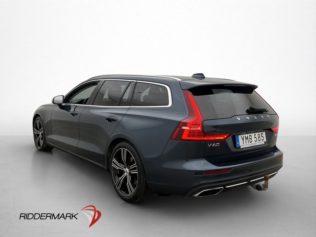 Volvo V60 T6 AWD Inscription Pano 2019, photo 6/38