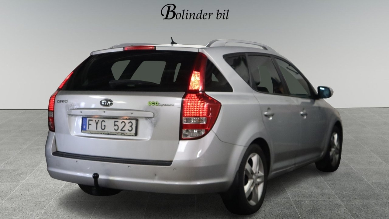 Kia Ceed 2010, kuva 4/10