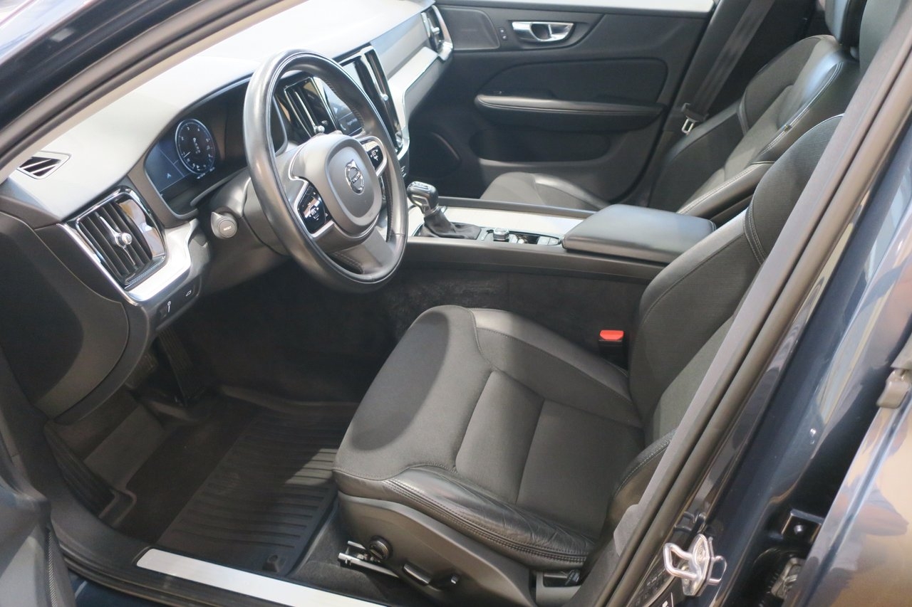 Volvo V60 Cross Country D4 AWD Pano 2020, kuva 5/22