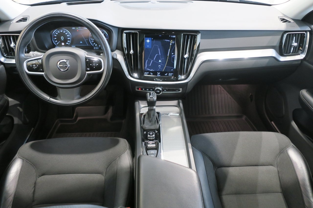 Volvo V60 Cross Country D4 AWD Pano 2020, kuva 6/22